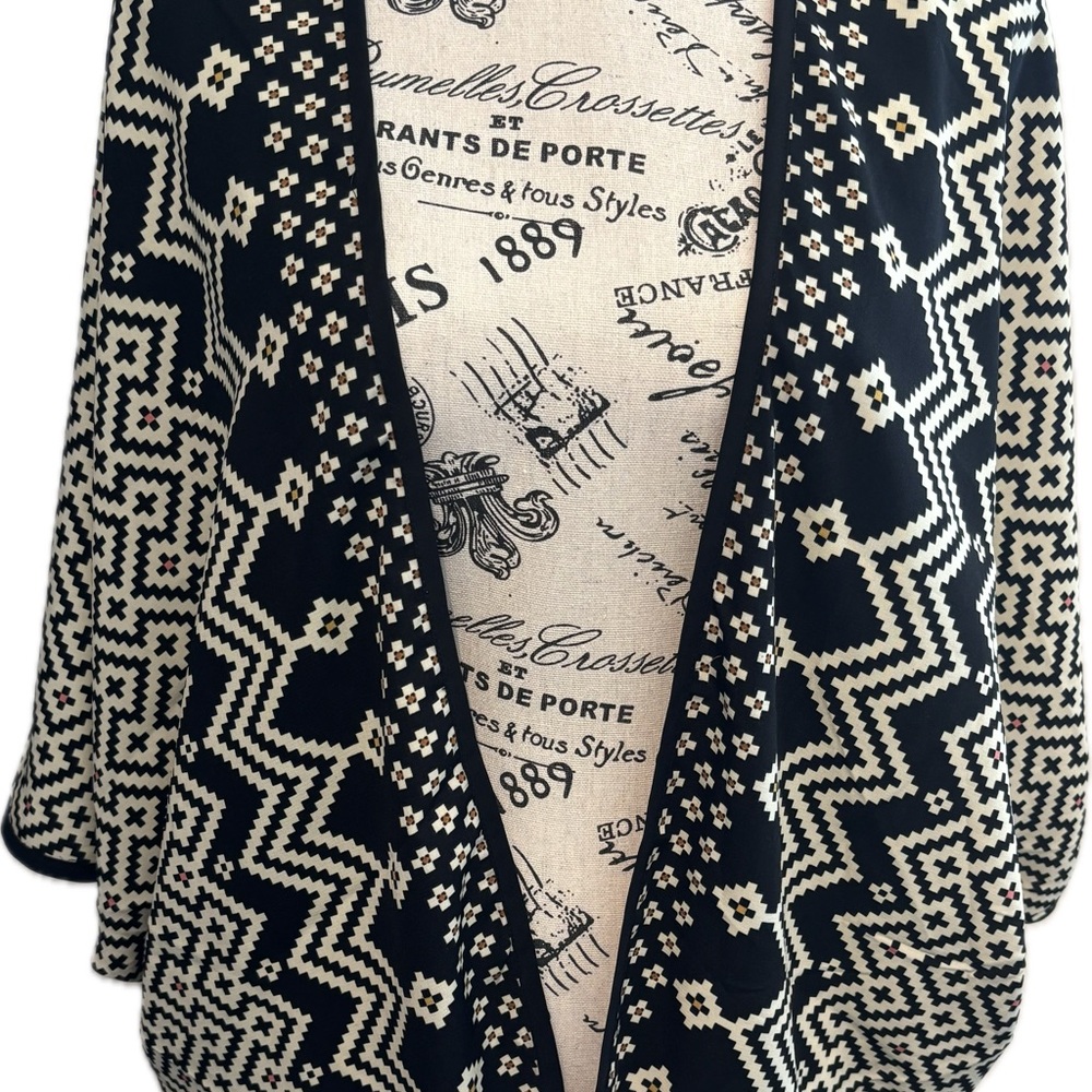 Black and Cream Patterned Women's Cardigan